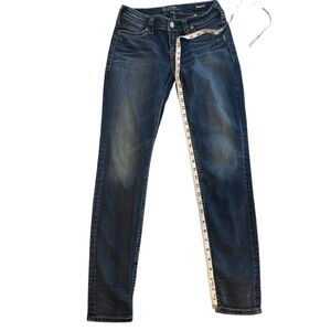Silver Jean’s Co. Women’s W28L31 super skinny fit - A3